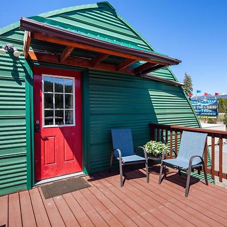 Sky Eco - Glacier General Store And Cabins Coram Luaran gambar
