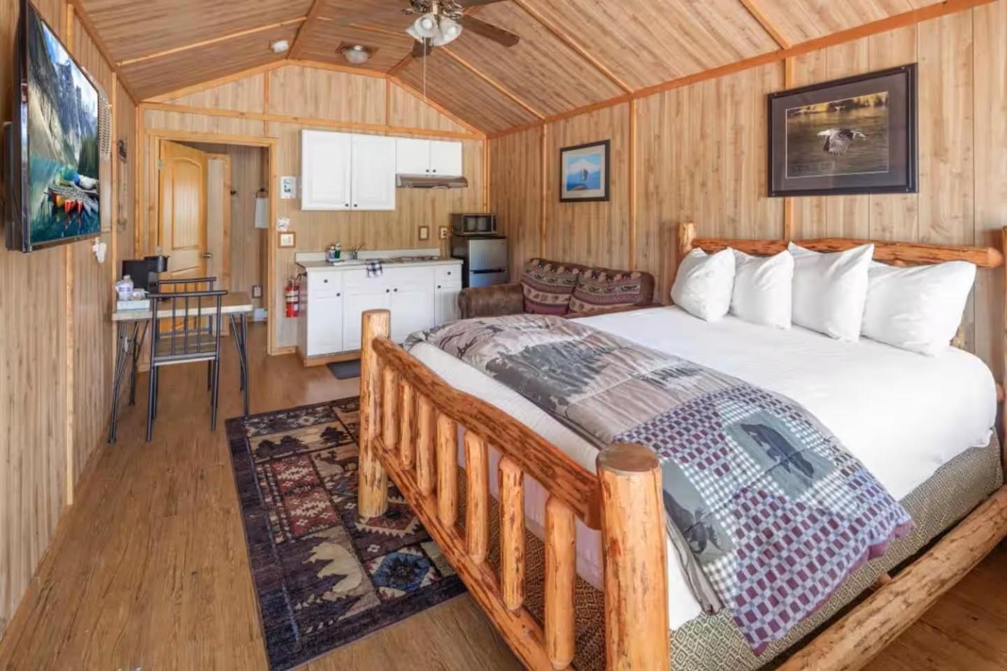 Sky Eco - Glacier General Store And Cabins Coram Luaran gambar